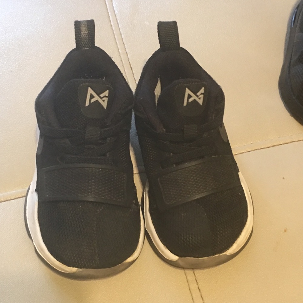Baby tennis shoes